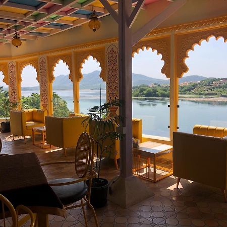 Haveli Jai Durga At Pichola Lake Hotel อุเดเปอร์ ภายนอก รูปภาพ