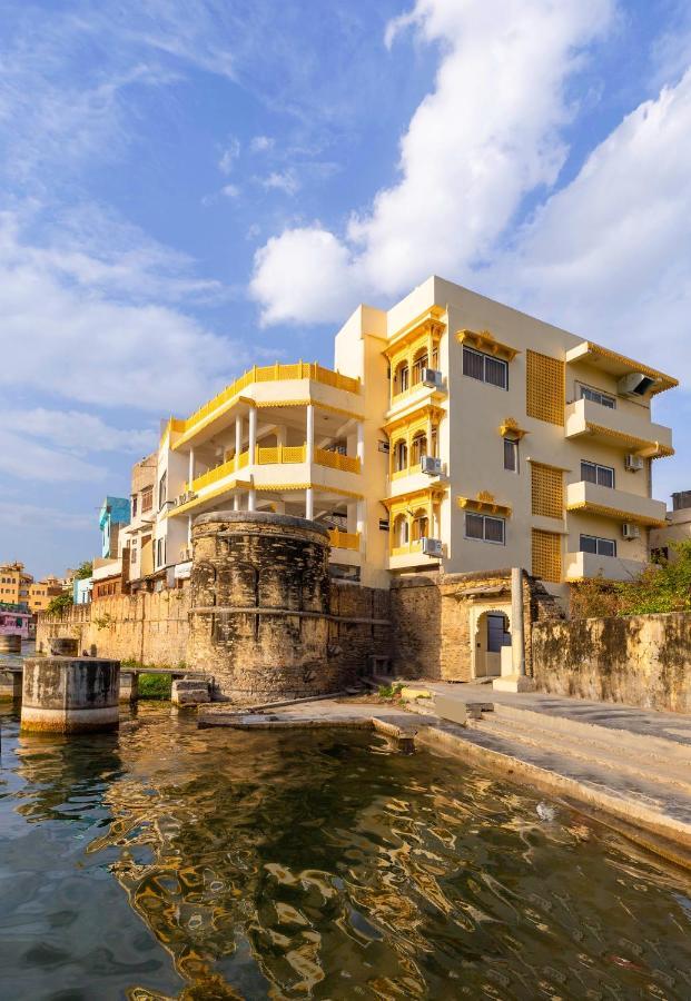 Haveli Jai Durga At Pichola Lake Hotel อุเดเปอร์ ภายนอก รูปภาพ