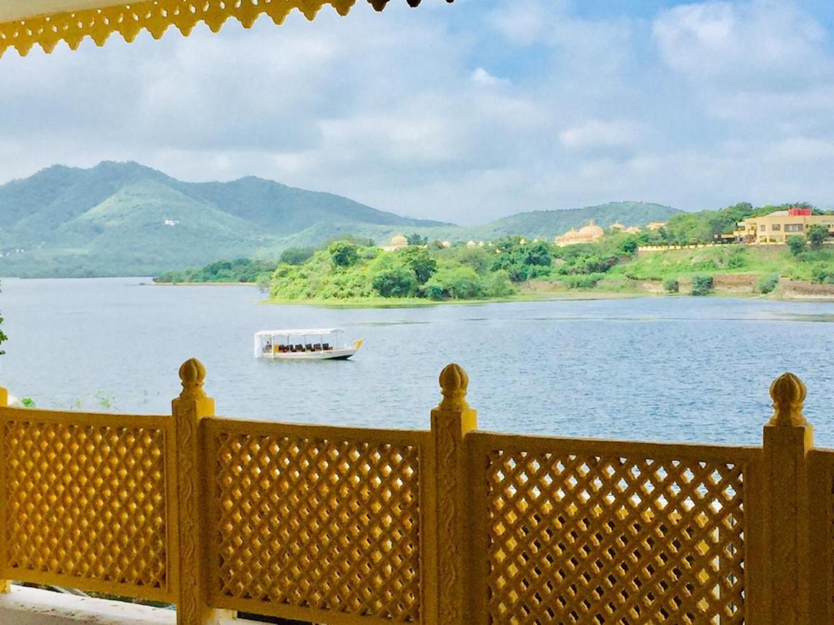 Haveli Jai Durga At Pichola Lake Hotel อุเดเปอร์ ภายนอก รูปภาพ