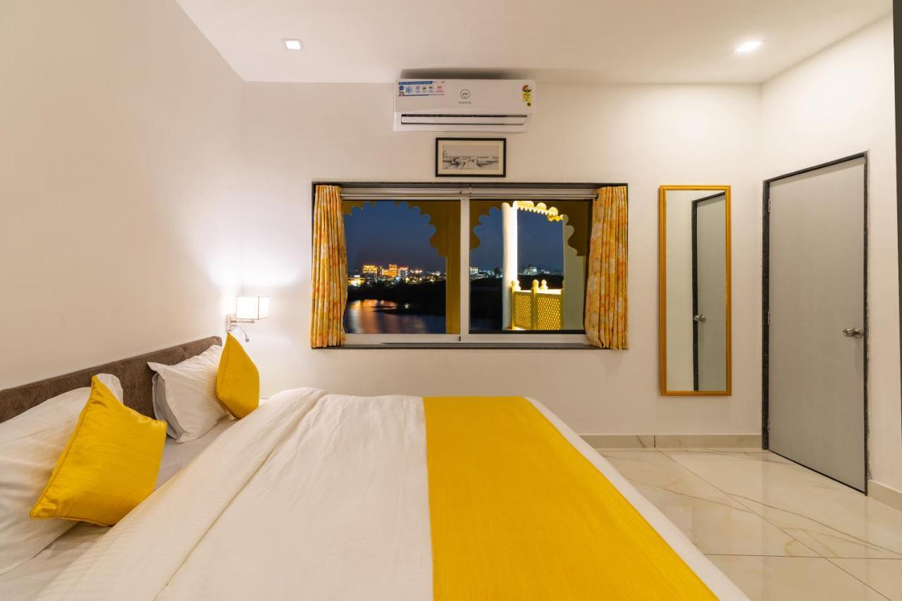 Haveli Jai Durga At Pichola Lake Hotel อุเดเปอร์ ภายนอก รูปภาพ