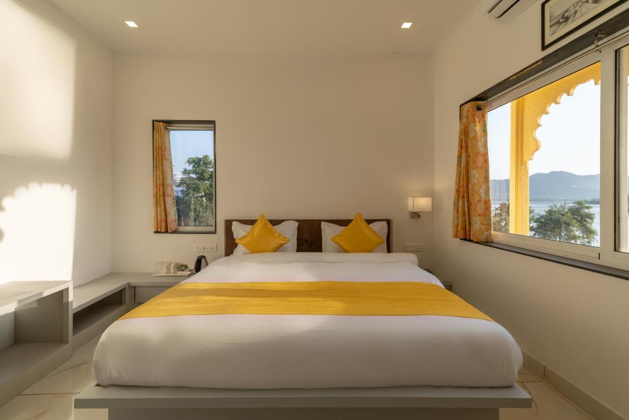 Haveli Jai Durga At Pichola Lake Hotel อุเดเปอร์ ภายนอก รูปภาพ